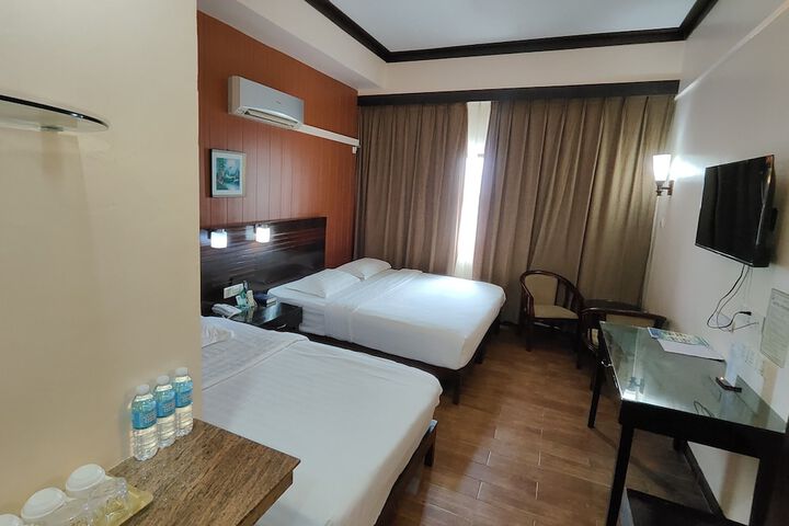 Room 26 of 61