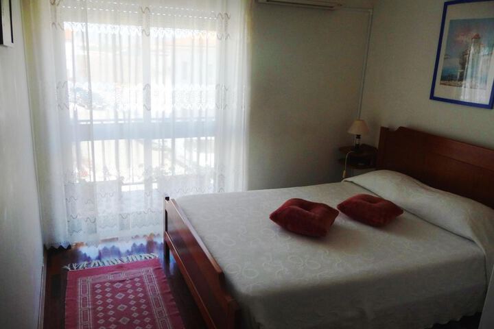 Room 18 of 50