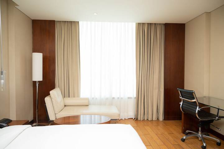 Room 25 of 100