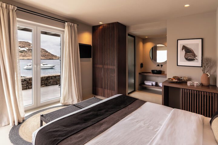 Room 43 of 173