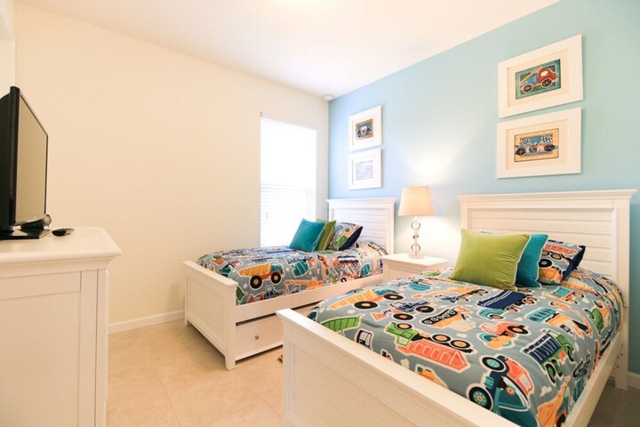Room 82 of 129