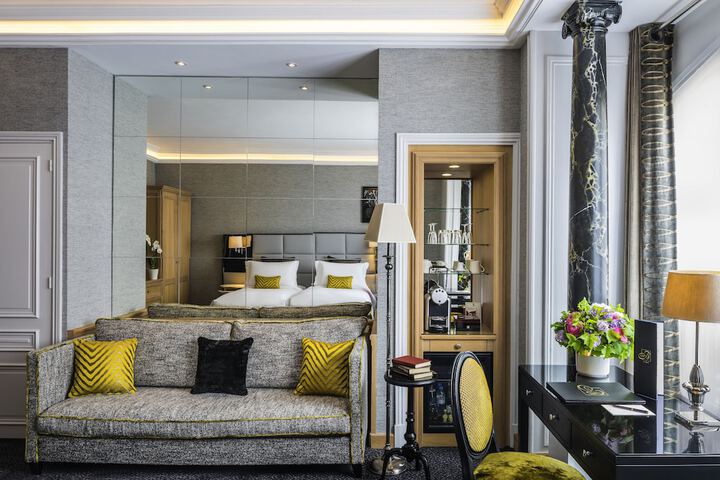 Room 7 of 73