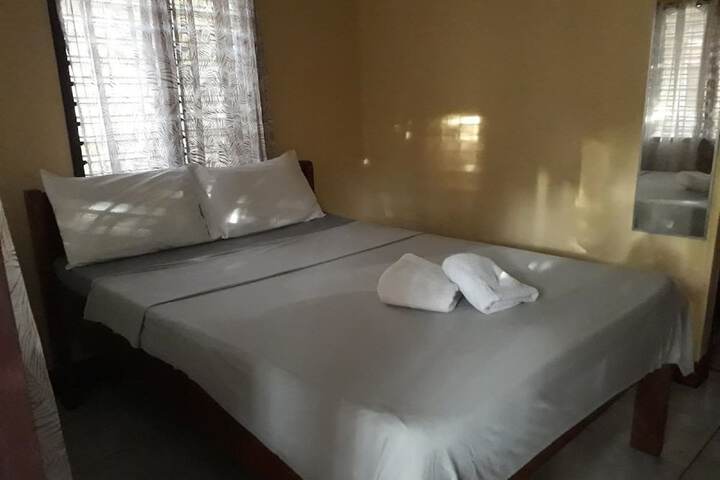 Room 5 of 40