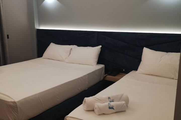 Room 25 of 85