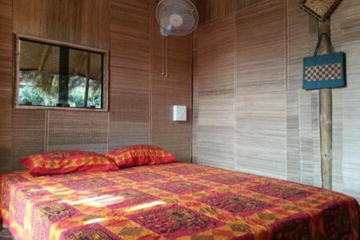 Room 3 of 10