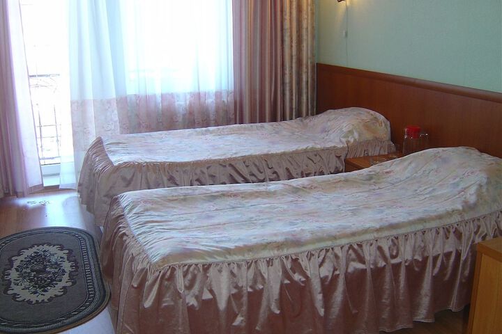 Room 4 of 31