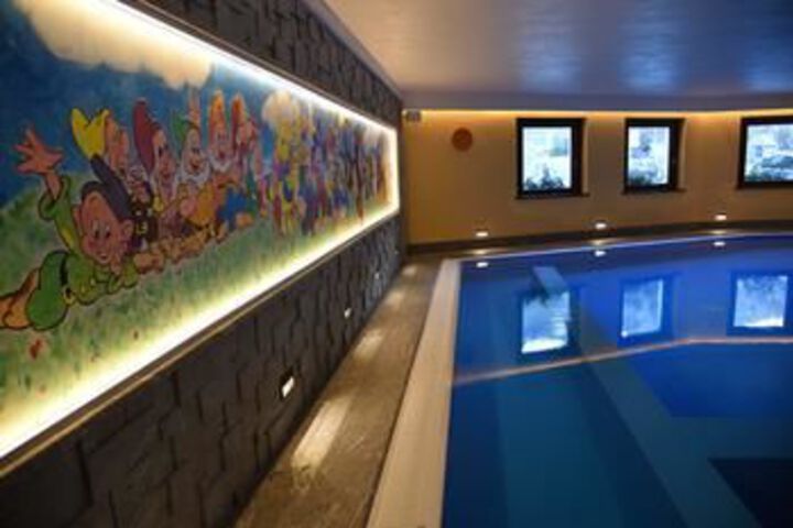 Pool 8 of 11
