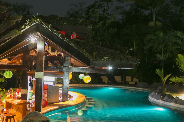 Pool 104 of 147