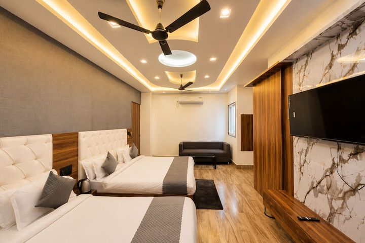 Room 15 of 51