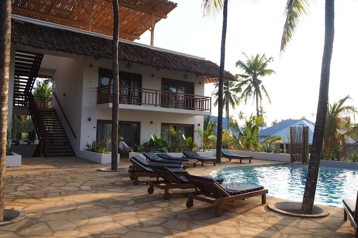 Pool 57 of 114