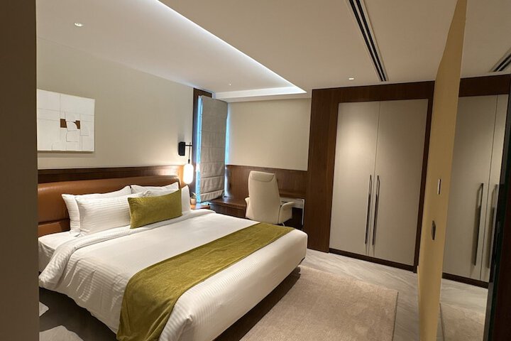 Room 40 of 74