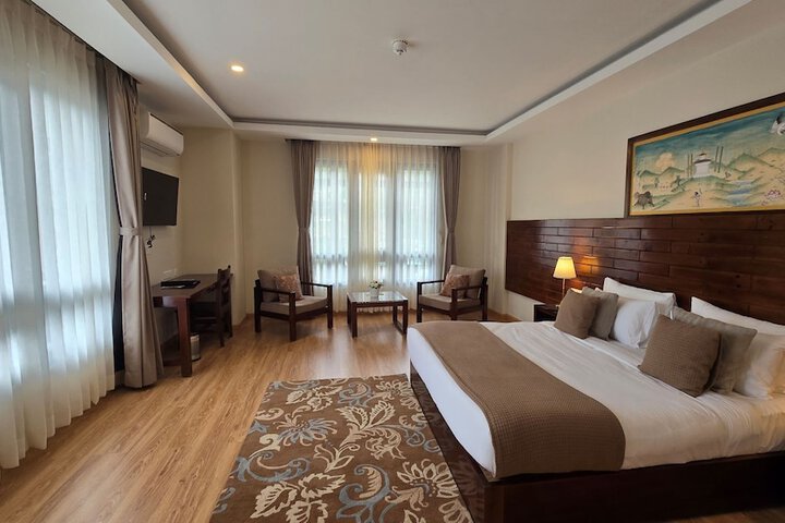 Room 11 of 20