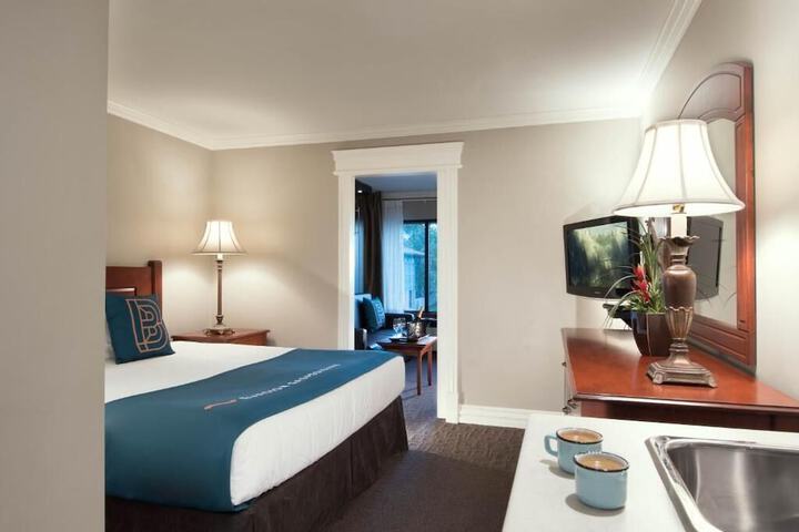 Room 10 of 48