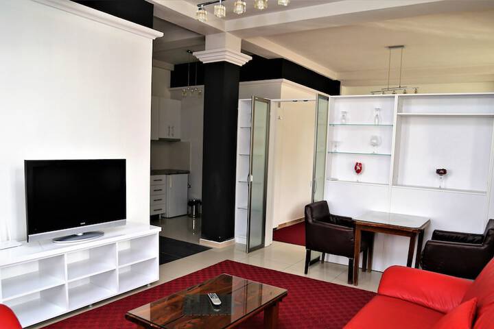 Room 17 of 84