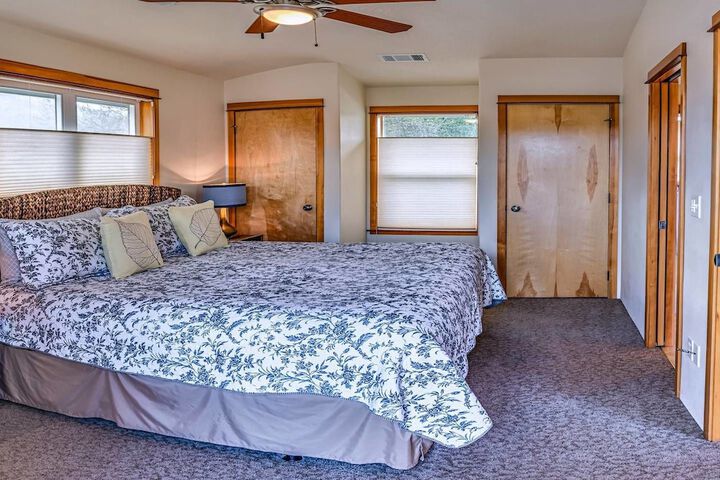 Room 4 of 22