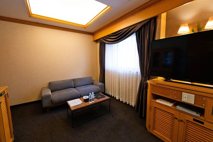 Room 145 of 239