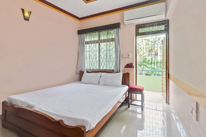 Room 5 of 15