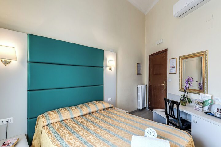 Room 54 of 125