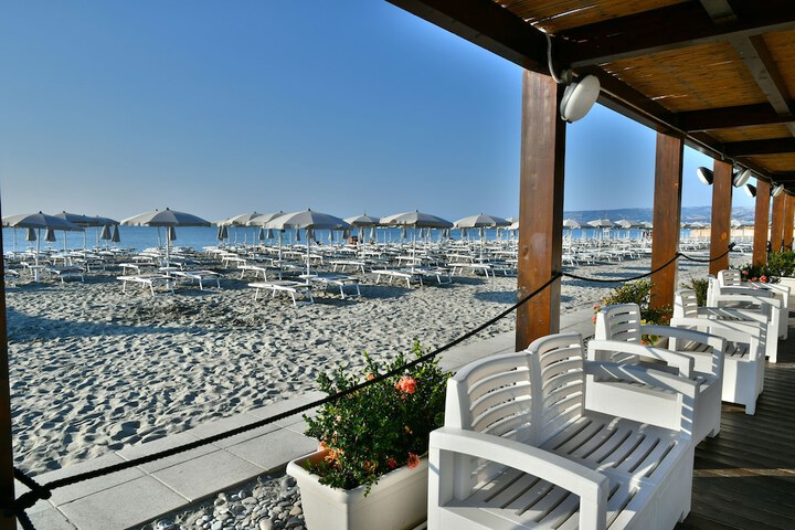 Beach bar