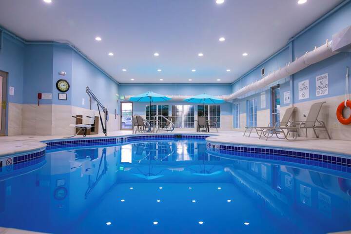 Pool 17 of 41