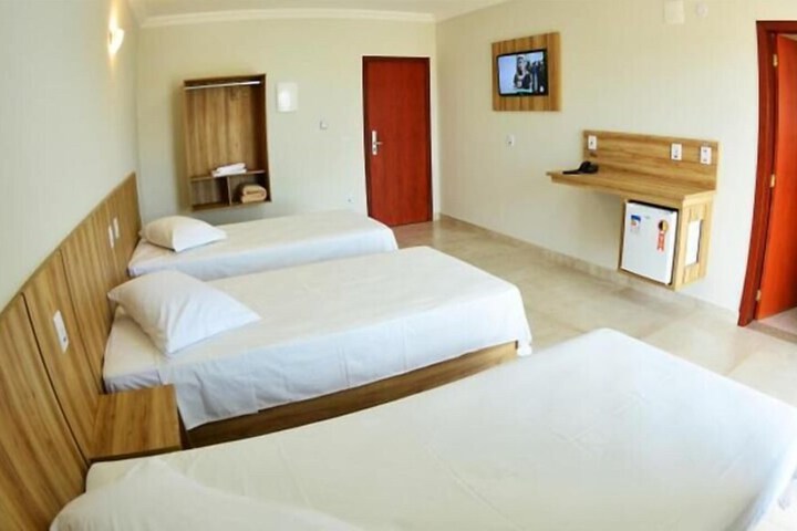 Room 6 of 19