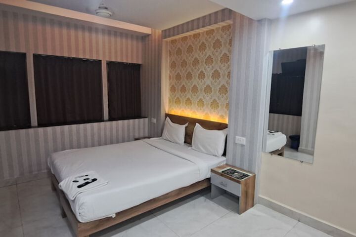 Room 10 of 46