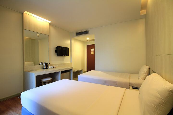 Room 4 of 56