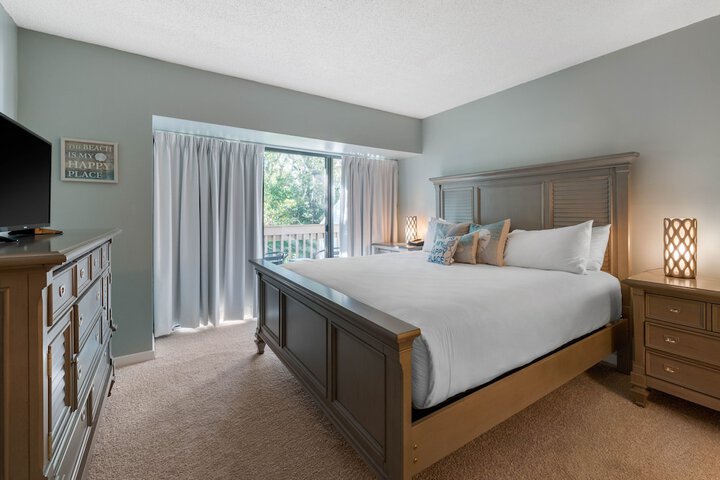 Room 18 of 190