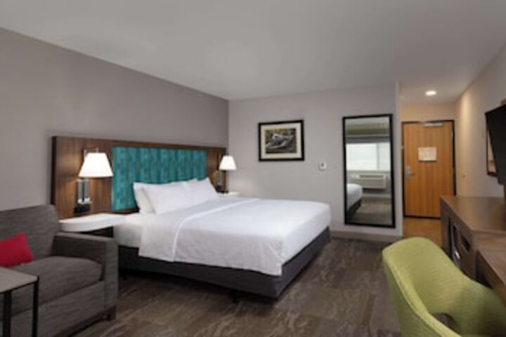 Room 118 of 261
