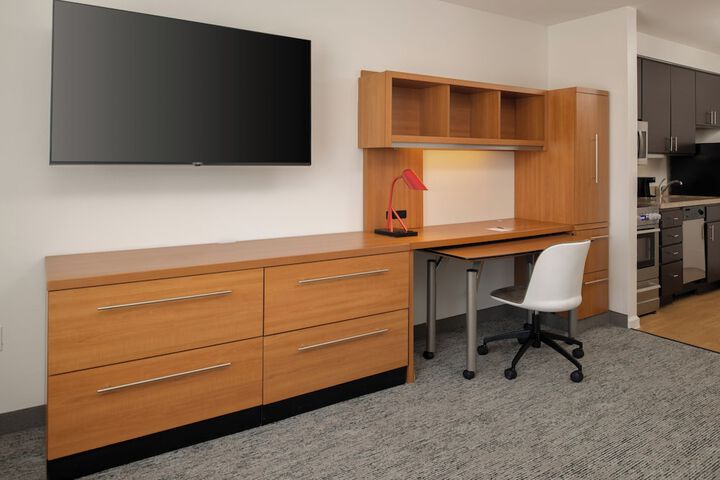 Room 9 of 43