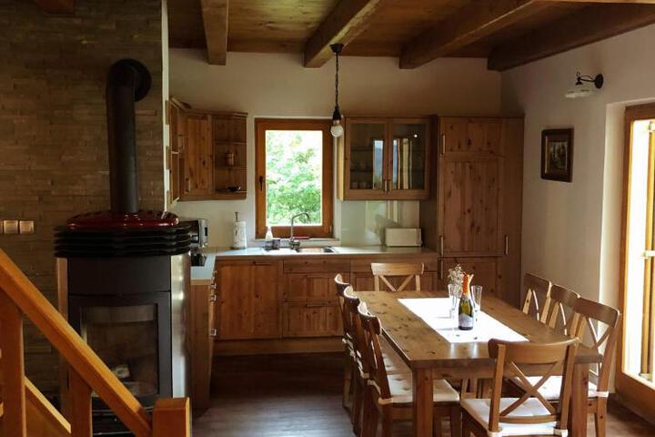Gozdarjeva koča nad Rimskimi Toplicami