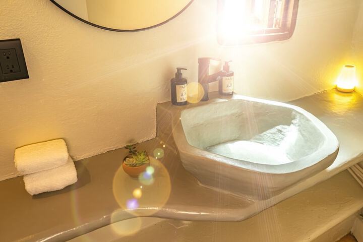 Room 50 of 74