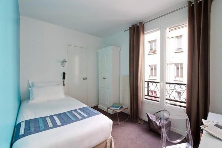 Room 20 of 47