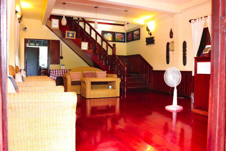 Hotel Interior 8 of 92
