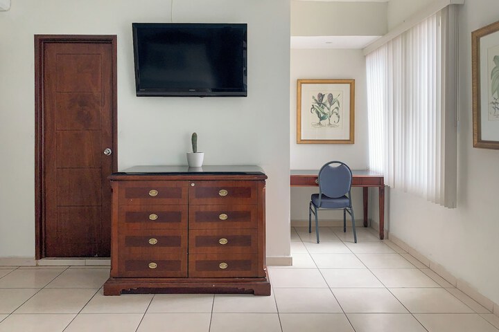 Room 37 of 108