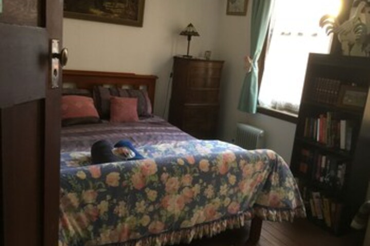 Room 127 of 180