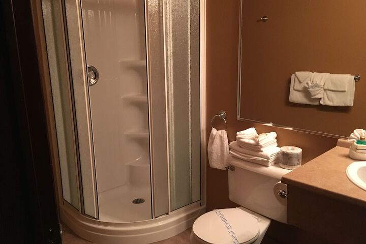 Room 28 of 40