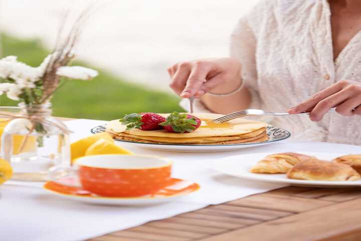 Breakfast/Coffee Service 86 of 120