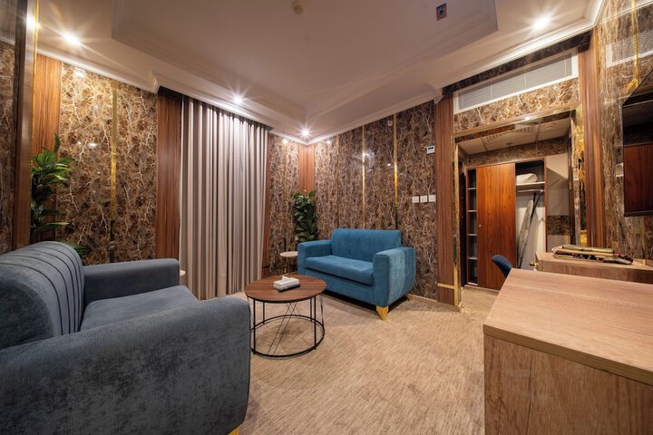 Room 33 of 53
