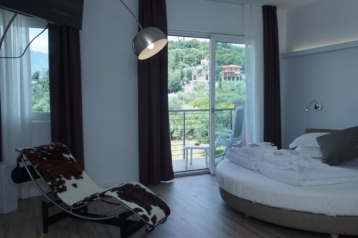 Room 34 of 71