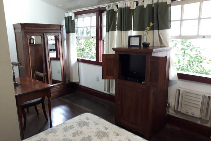 Room 34 of 124