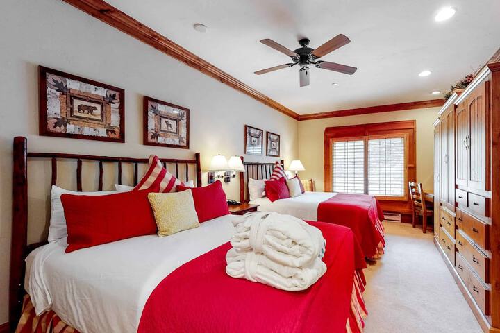 Room 10 of 222