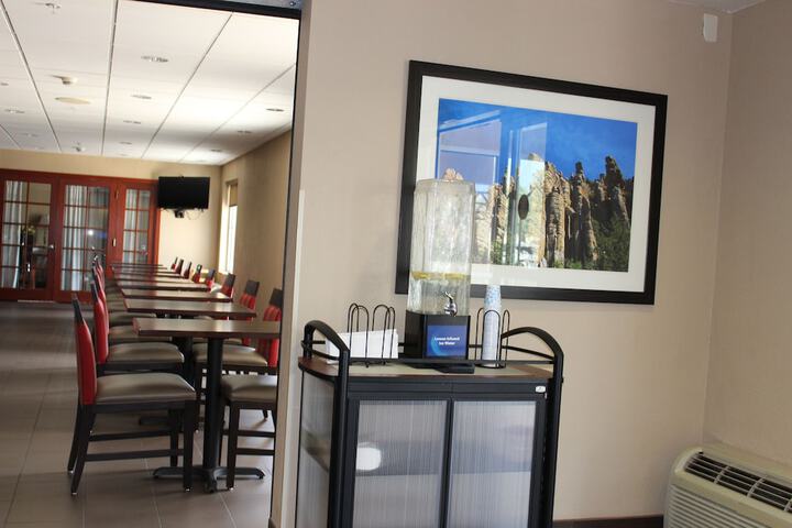 Hotel Interior 4 of 71