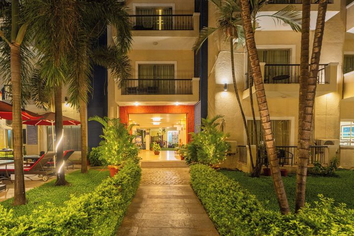 Hotel Exterior 117 of 145