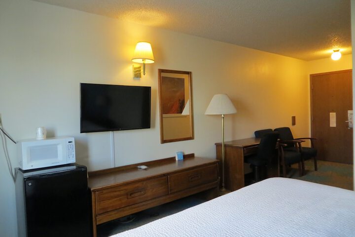 Room 14 of 60