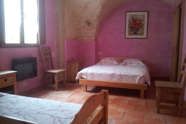 Room 15 of 40