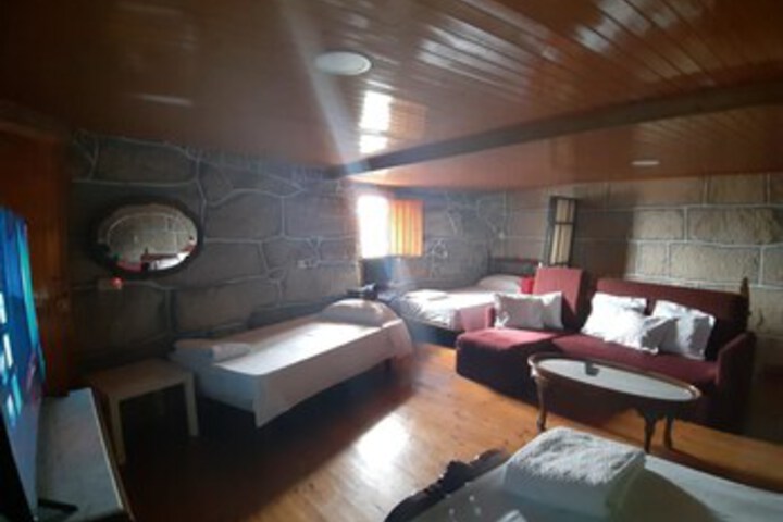 Room 229 of 244