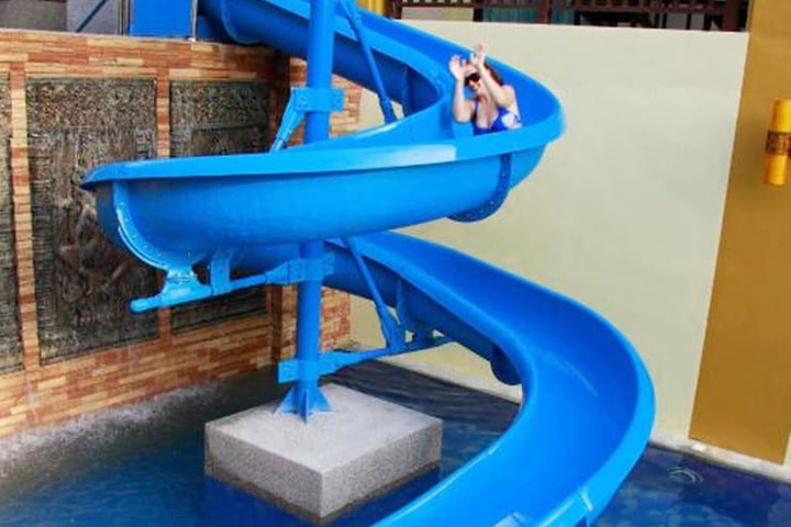 Pool 57 of 89