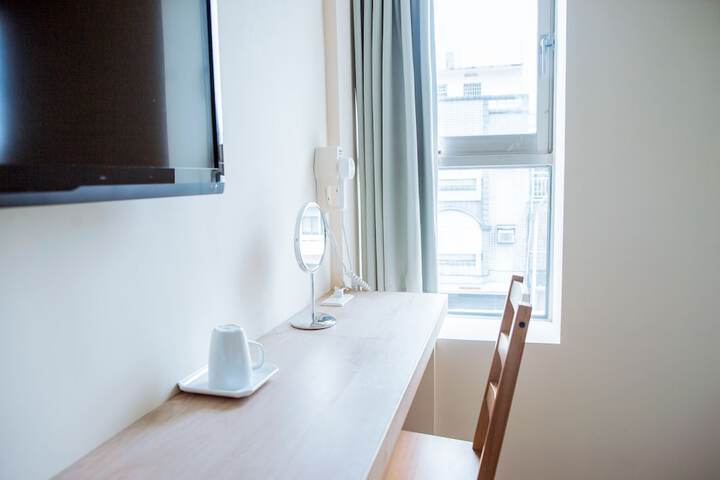 Room 31 of 51