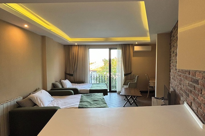 Room 11 of 101